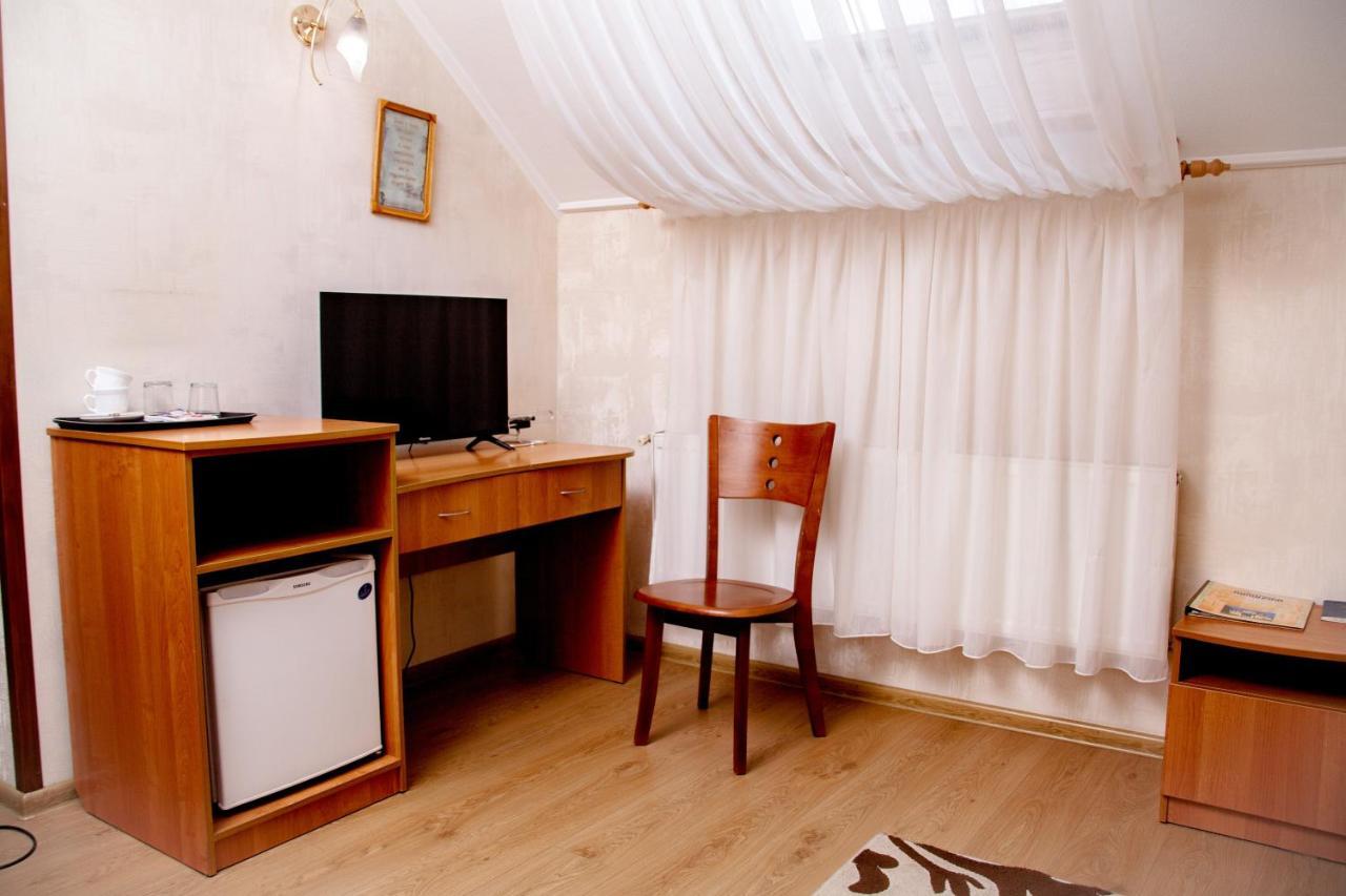 Hotel Piligrim 3 Mykolaiv Exterior photo
