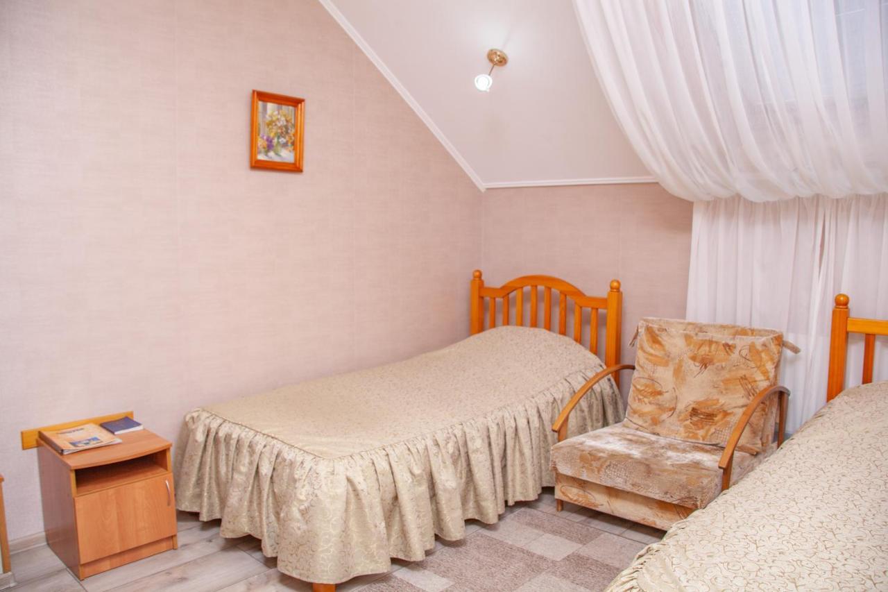 Hotel Piligrim 3 Mykolaiv Exterior photo