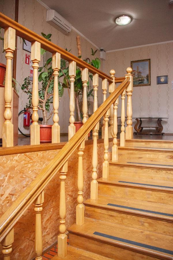 Hotel Piligrim 3 Mykolaiv Exterior photo
