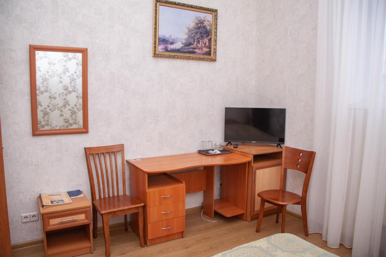 Hotel Piligrim 3 Mykolaiv Exterior photo