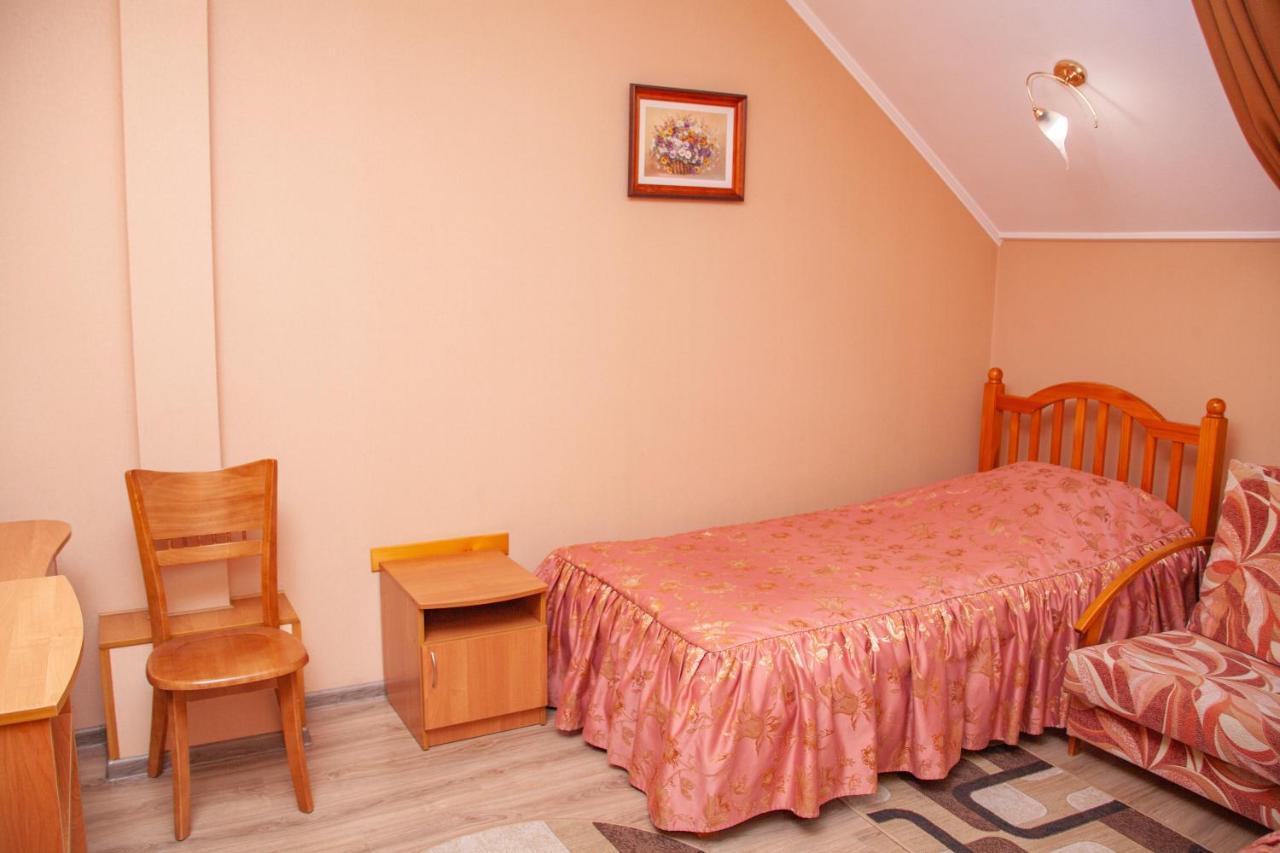 Hotel Piligrim 3 Mykolaiv Exterior photo